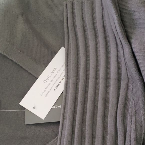 NWT FRENCH CONNECTION Baby Soft Ribbed Sleeve Sweater In Warm Graphite XL - Picture 5 of 5
